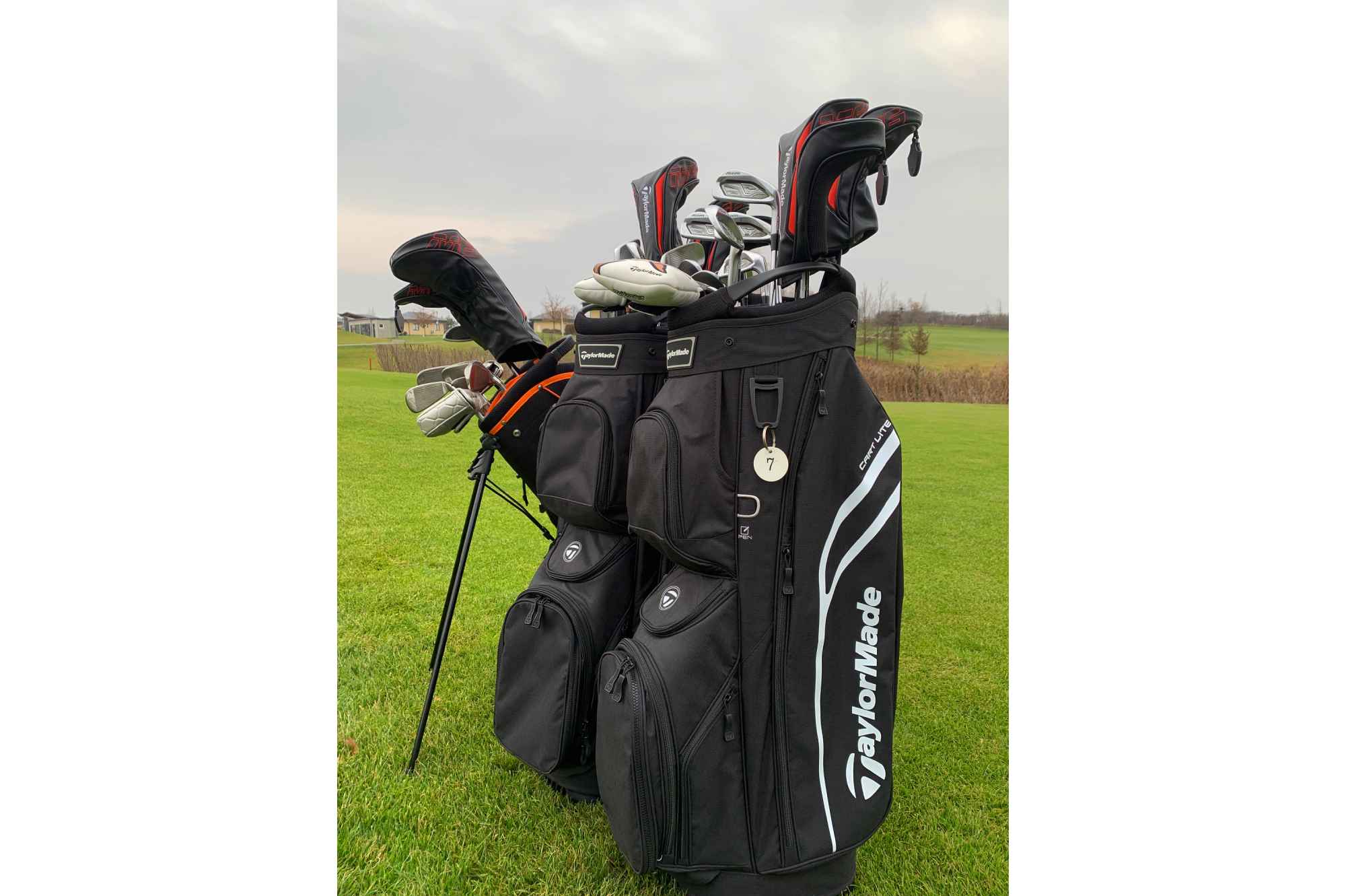 Golf club rental Golf Resort Black Bridge in Prague